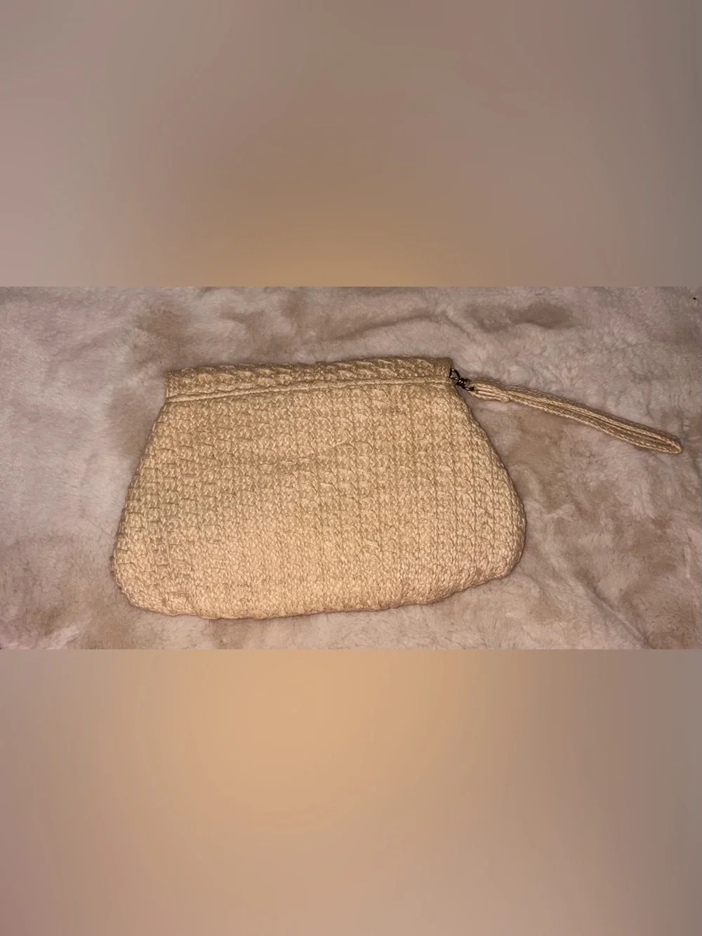 Fruit of the Loom Cream Woven Straw Wristlet Clutch Bag